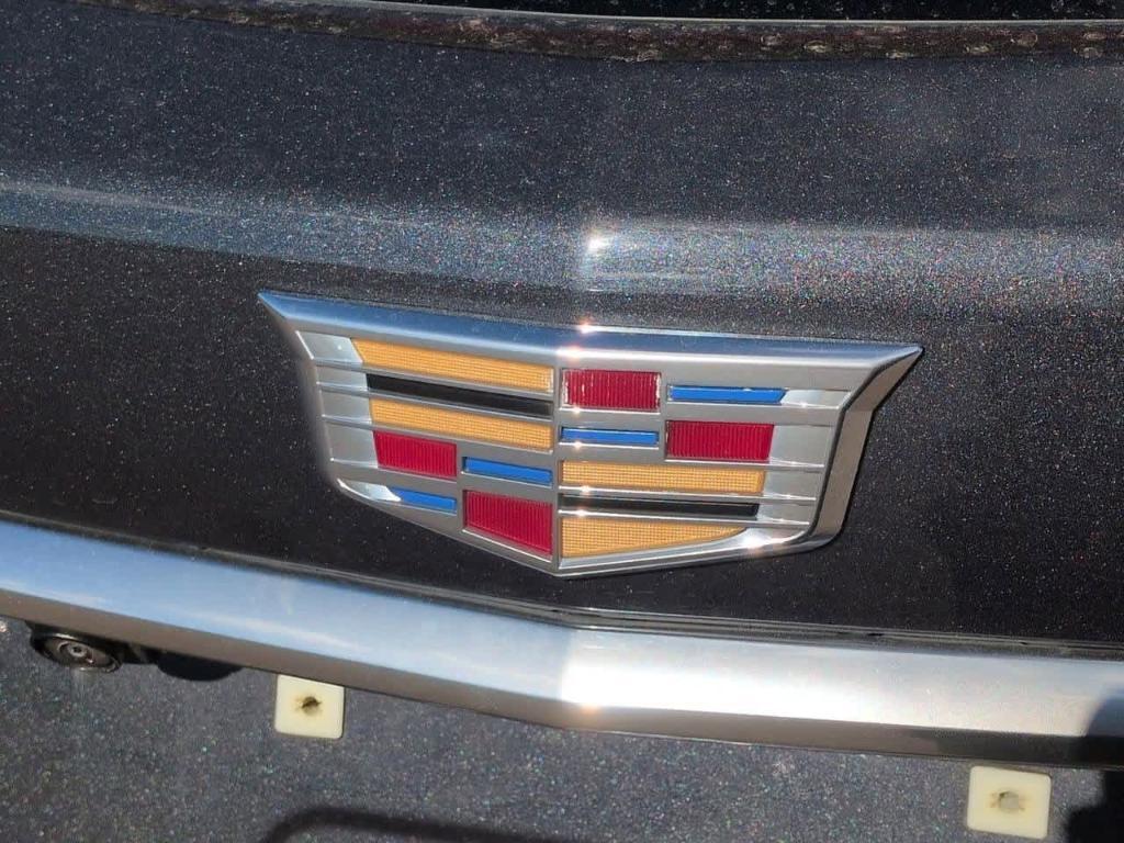 used 2023 Cadillac XT5 car, priced at $31,929