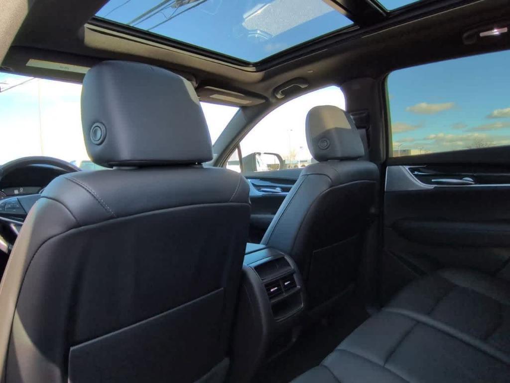 used 2023 Cadillac XT5 car, priced at $31,929