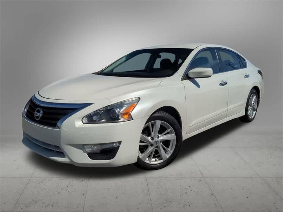 used 2014 Nissan Altima car, priced at $9,800