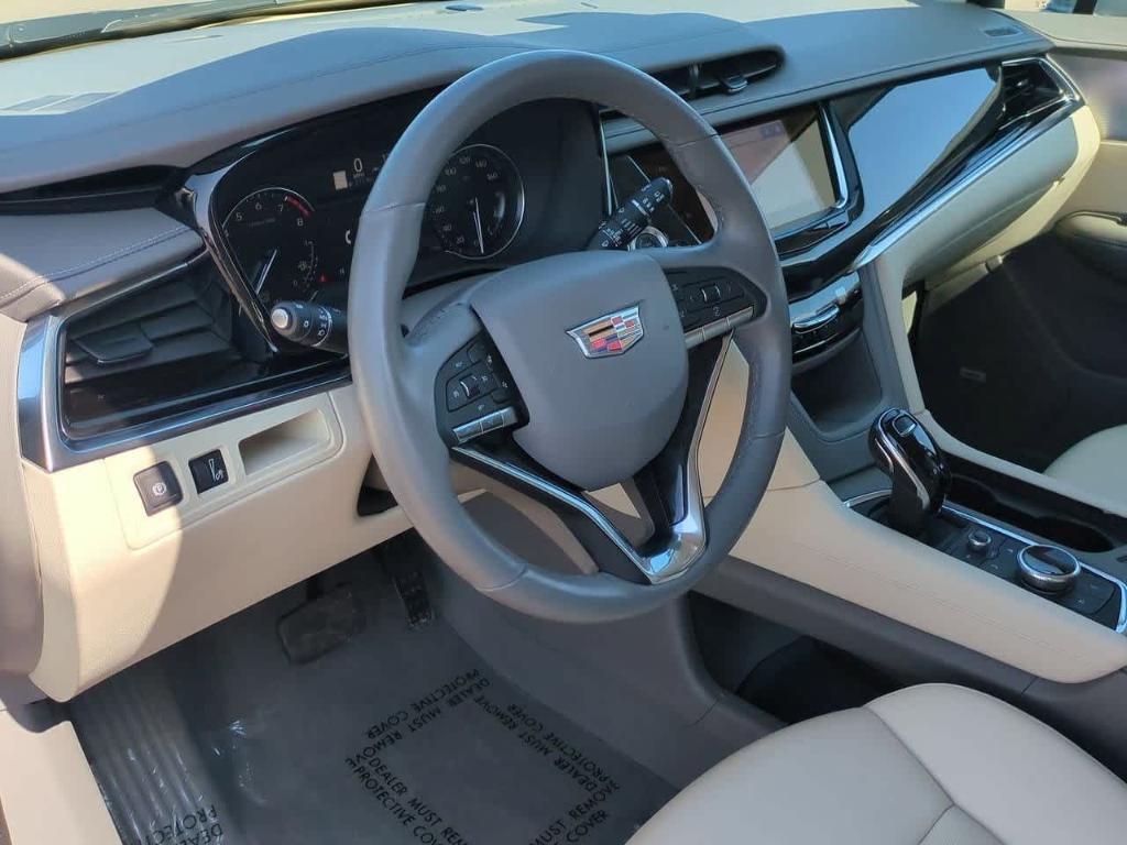 used 2023 Cadillac XT6 car, priced at $32,664