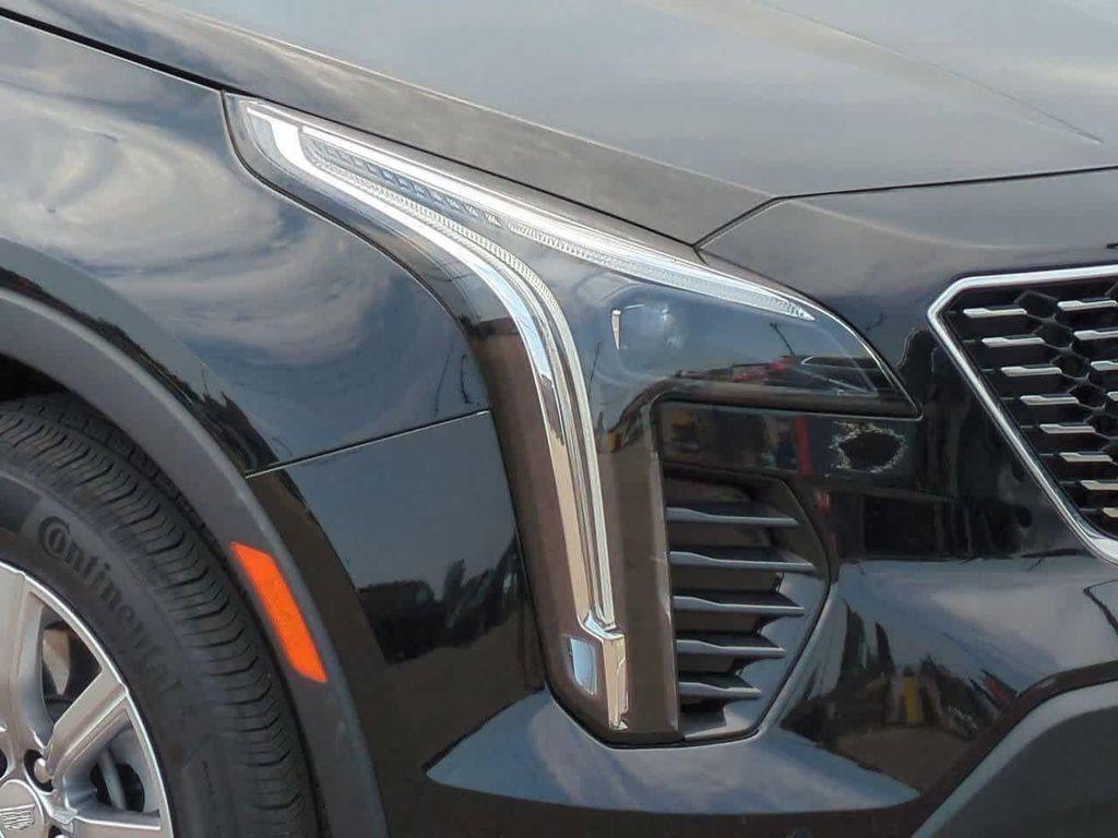 used 2023 Cadillac XT4 car, priced at $29,986