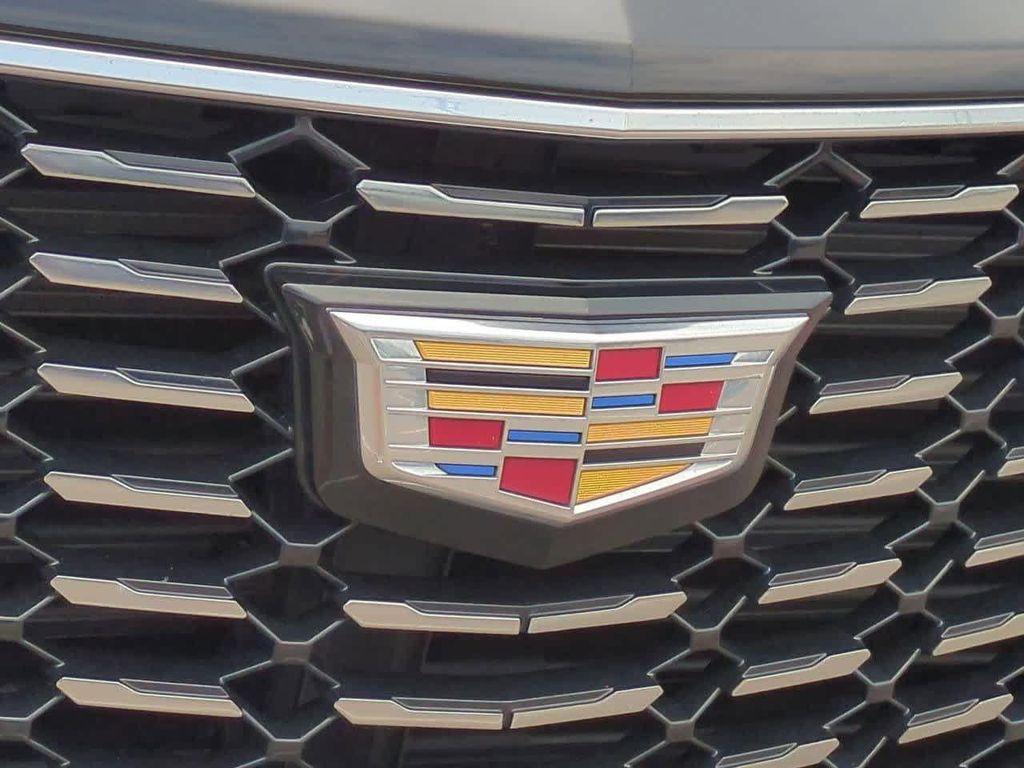 used 2023 Cadillac XT4 car, priced at $29,986