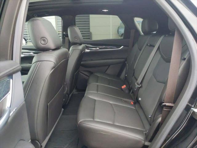 used 2022 Cadillac XT5 car, priced at $34,196