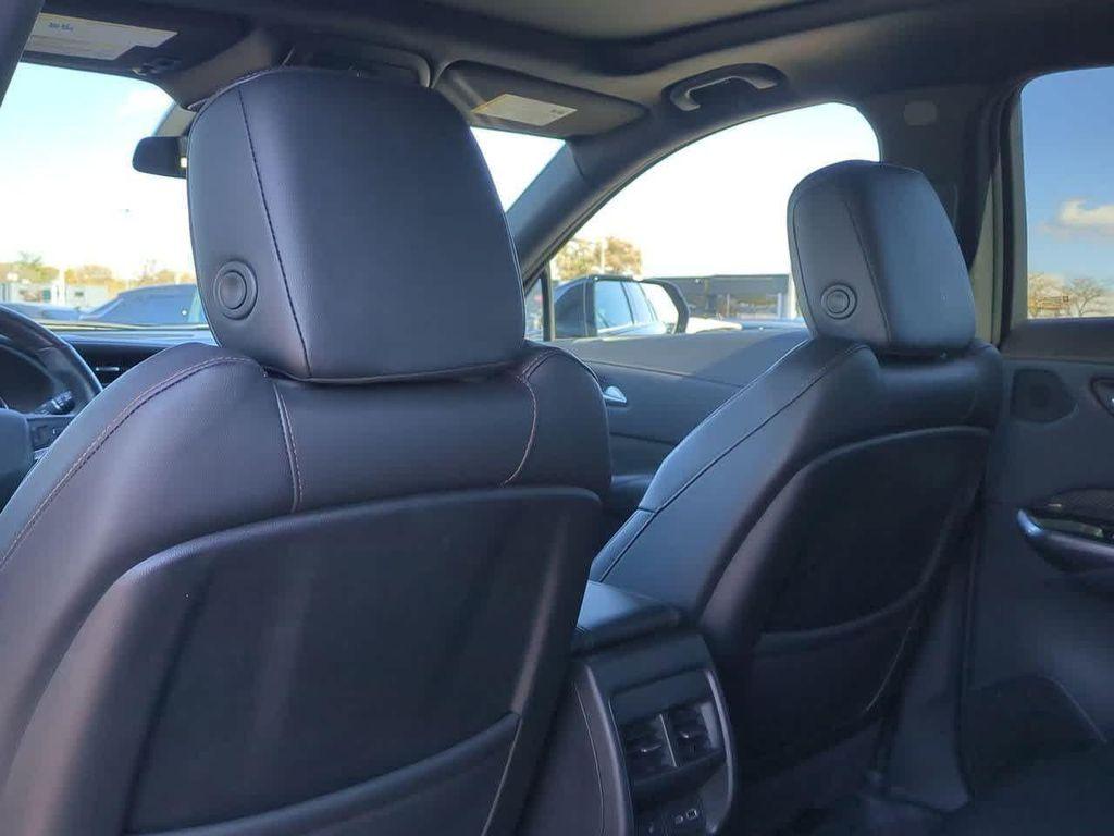 used 2023 Cadillac XT4 car, priced at $29,557