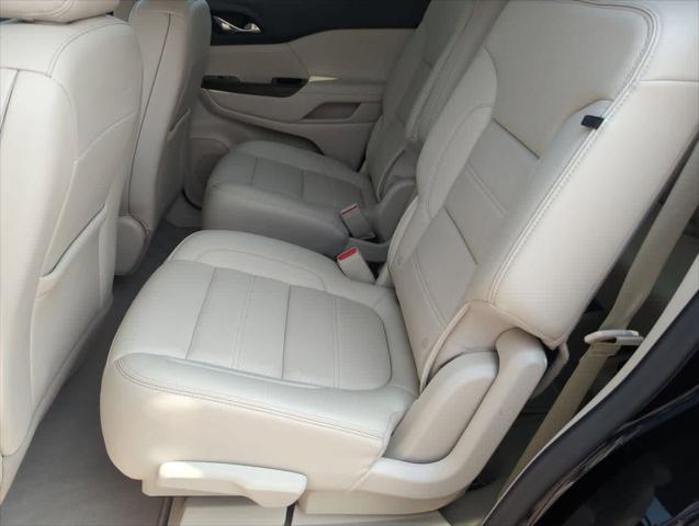 used 2022 GMC Acadia car, priced at $33,904