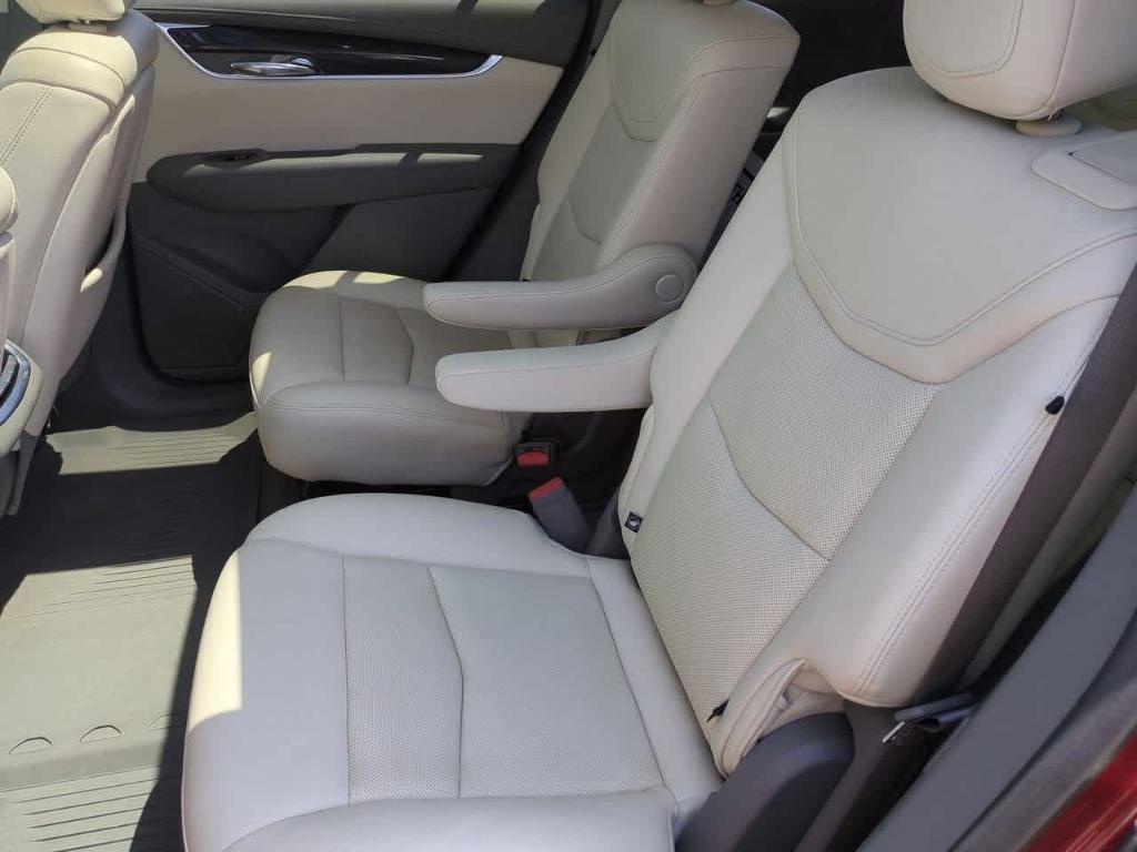 used 2021 Cadillac XT6 car, priced at $28,801