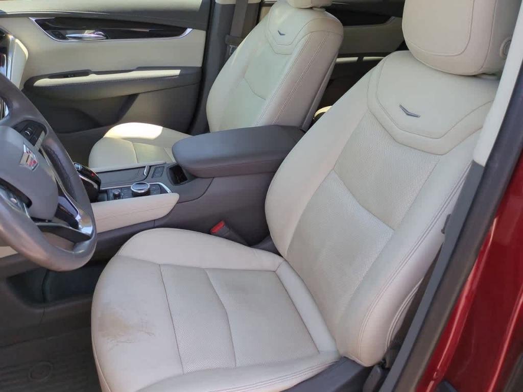 used 2021 Cadillac XT6 car, priced at $28,801