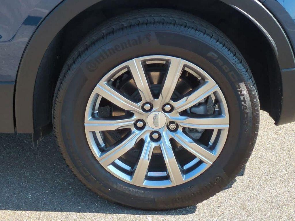 used 2022 Cadillac XT4 car, priced at $25,224
