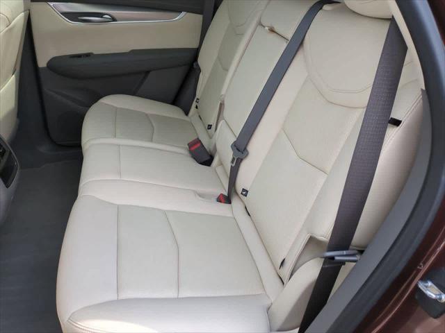 used 2022 Cadillac XT5 car, priced at $32,422