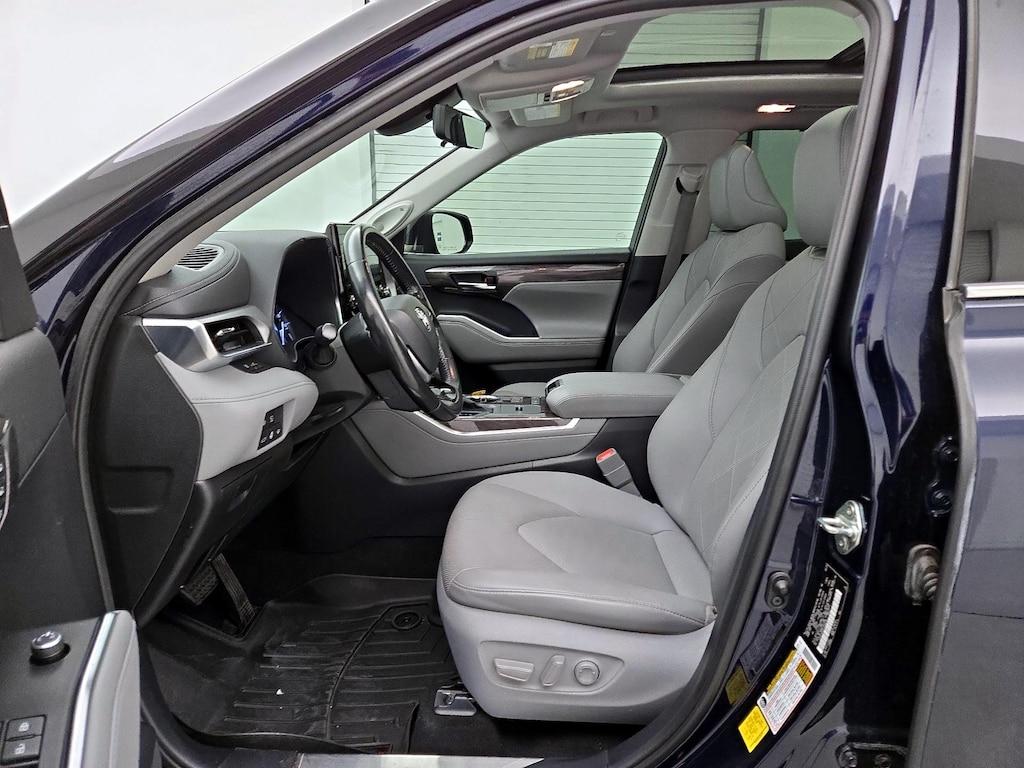 used 2020 Toyota Highlander car, priced at $34,998