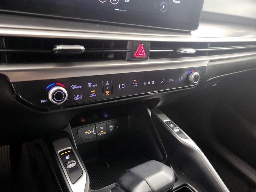 used 2024 Kia Sorento car, priced at $27,998