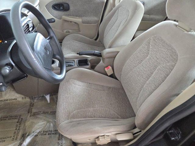 used 2001 Saturn SL car, priced at $3,999