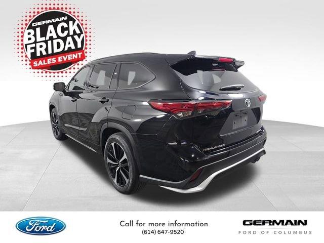 used 2022 Toyota Highlander car, priced at $36,534