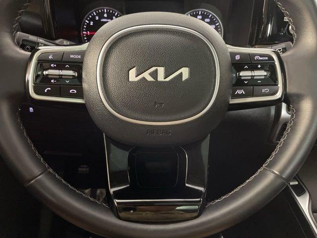 used 2022 Kia Sorento car, priced at $25,495