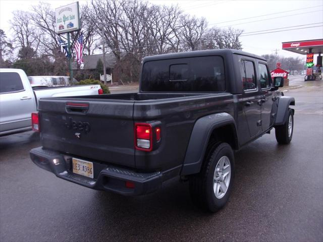 used 2023 Jeep Gladiator car, priced at $30,995