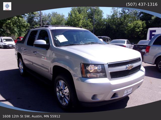 used 2011 Chevrolet Avalanche car, priced at $10,995