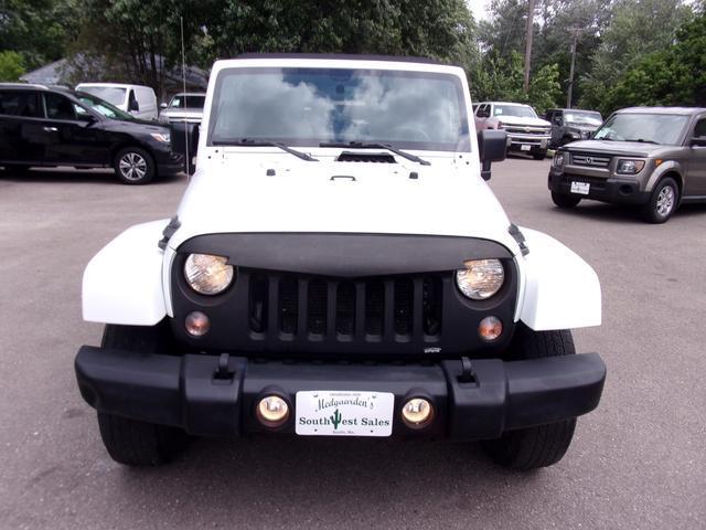 used 2014 Jeep Wrangler Unlimited car, priced at $18,995