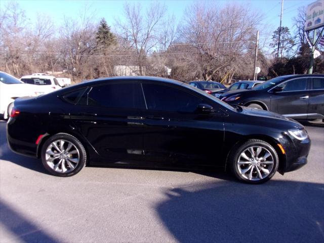 used 2016 Chrysler 200 car, priced at $10,995