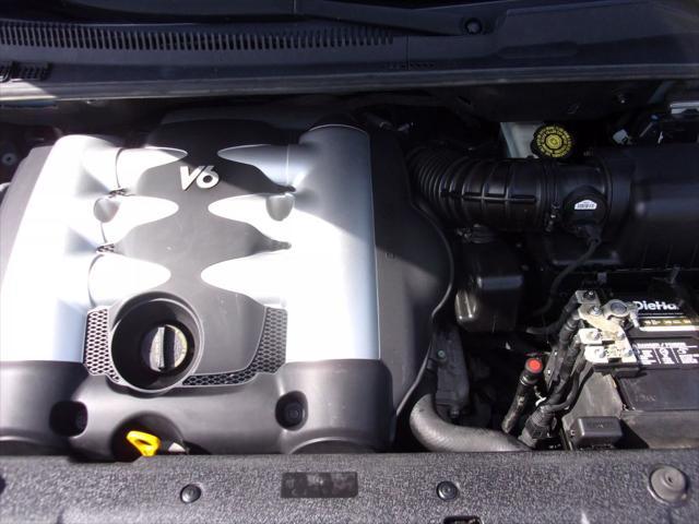 used 2007 Kia Sedona car, priced at $2,995