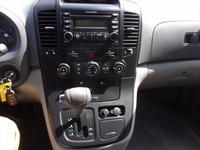 used 2007 Kia Sedona car, priced at $2,995