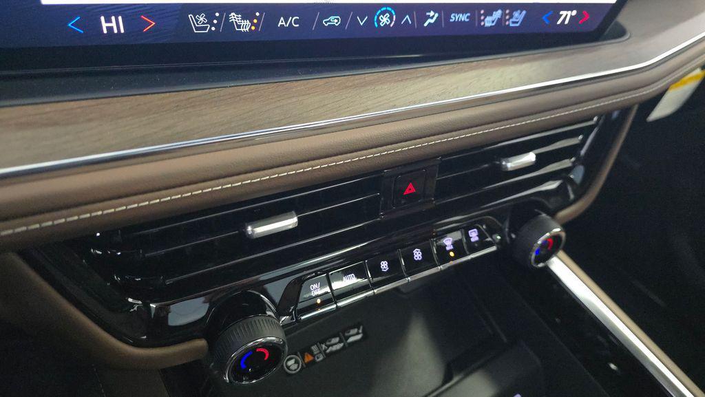 new 2025 Chevrolet Suburban car, priced at $91,126