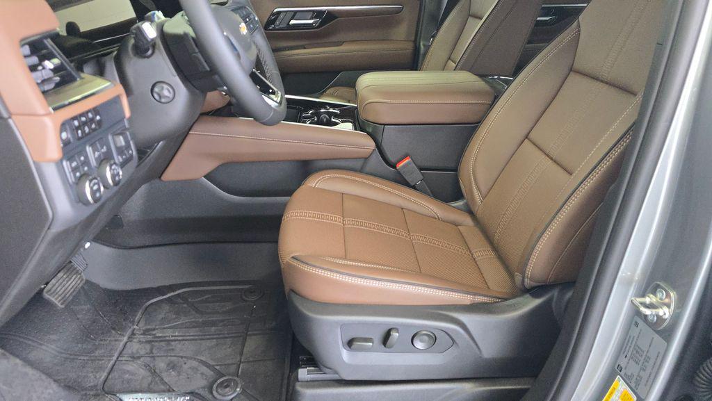 new 2025 Chevrolet Suburban car, priced at $91,126