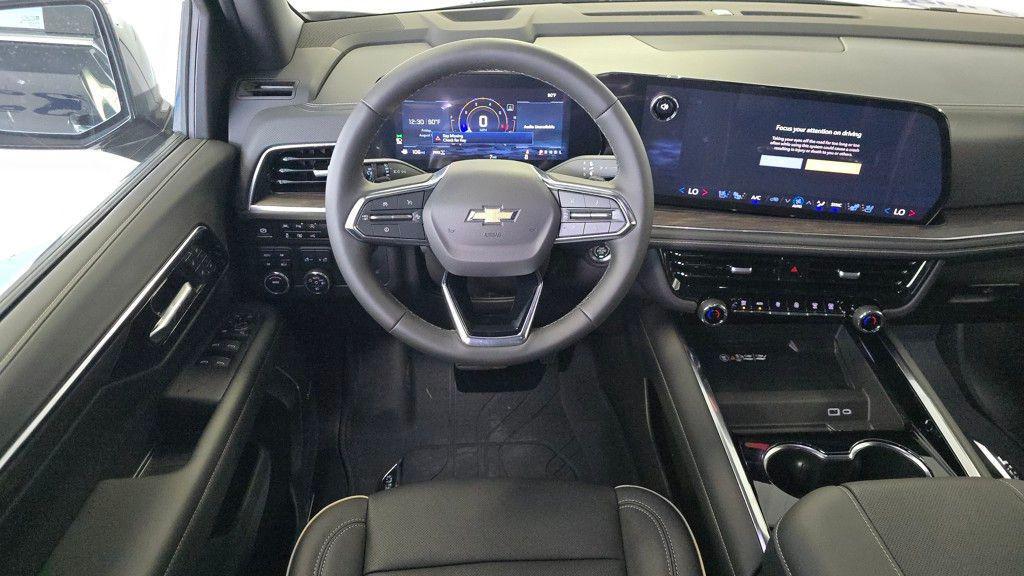 new 2025 Chevrolet Suburban car, priced at $78,998