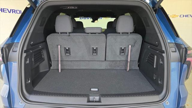 new 2025 Chevrolet Traverse car, priced at $43,835