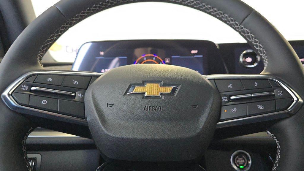 new 2025 Chevrolet Traverse car, priced at $42,082