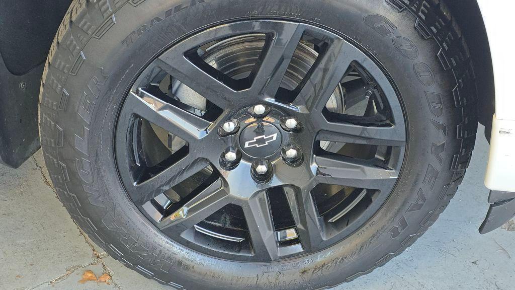 used 2023 Chevrolet Silverado 1500 car, priced at $33,995