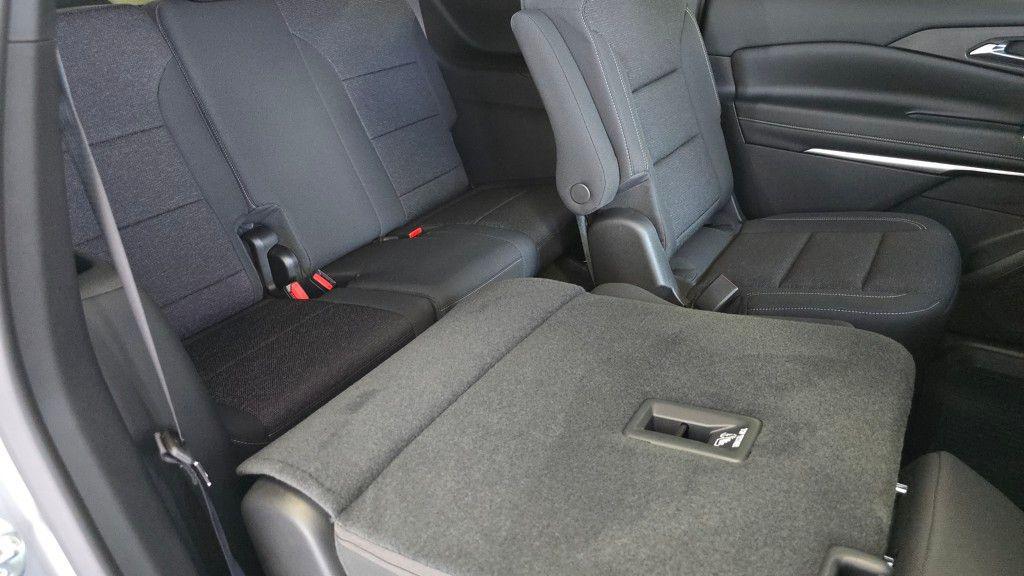 new 2026 Chevrolet Traverse car, priced at $43,943