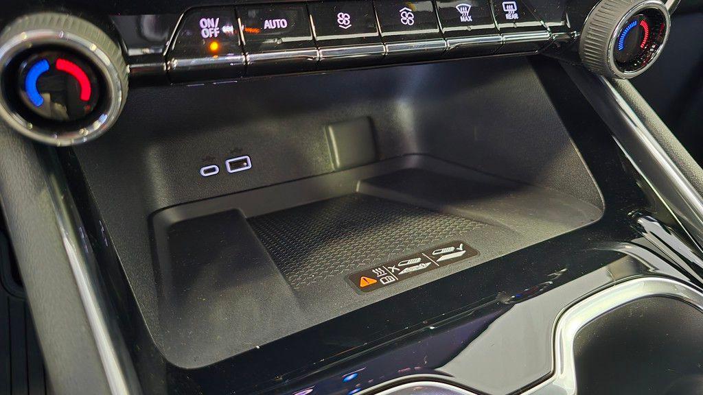 new 2026 Chevrolet Traverse car, priced at $42,943