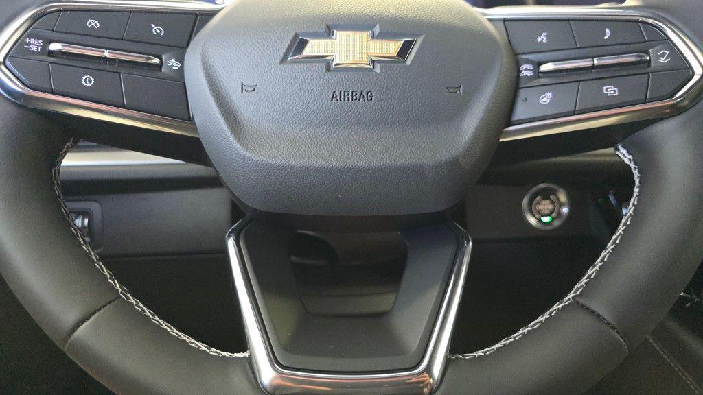 new 2026 Chevrolet Traverse car, priced at $43,943