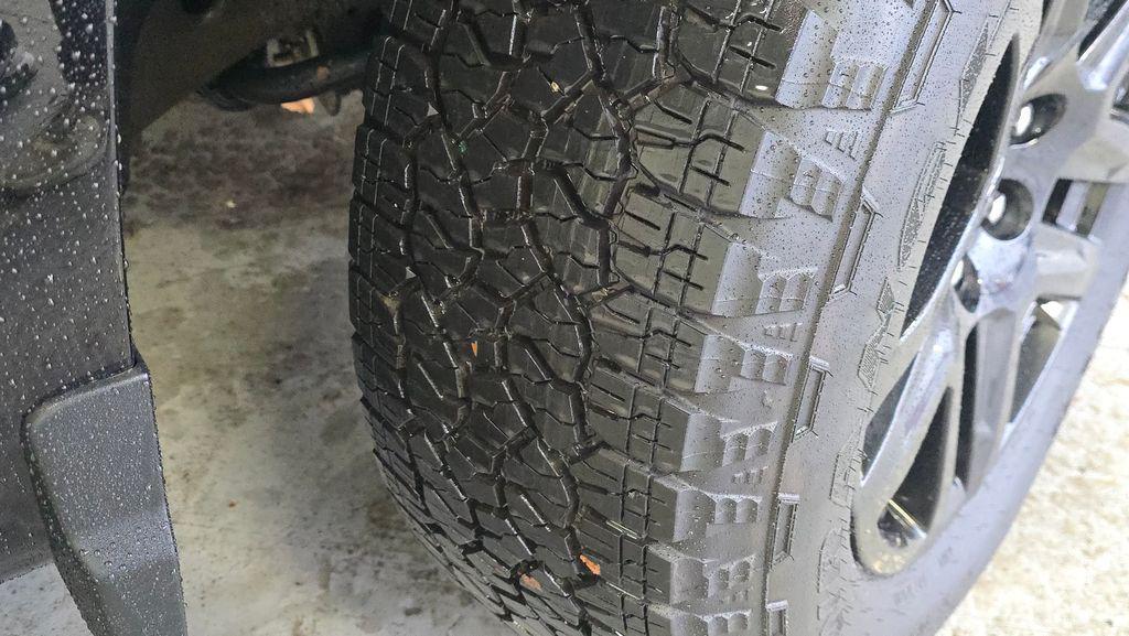 used 2022 Chevrolet Silverado 1500 car, priced at $40,525