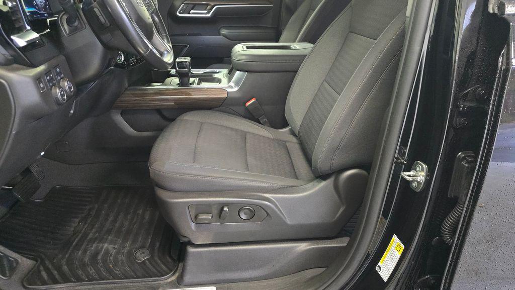 used 2022 Chevrolet Silverado 1500 car, priced at $40,525