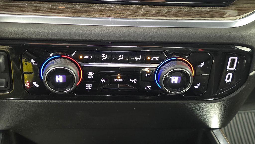 used 2022 Chevrolet Silverado 1500 car, priced at $40,525