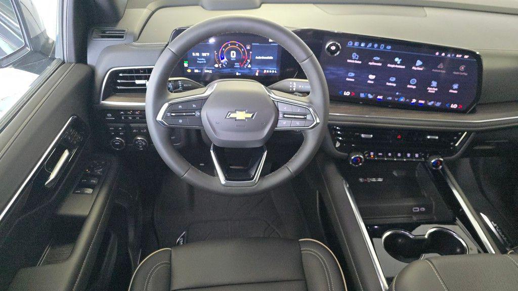 new 2025 Chevrolet Suburban car, priced at $79,749