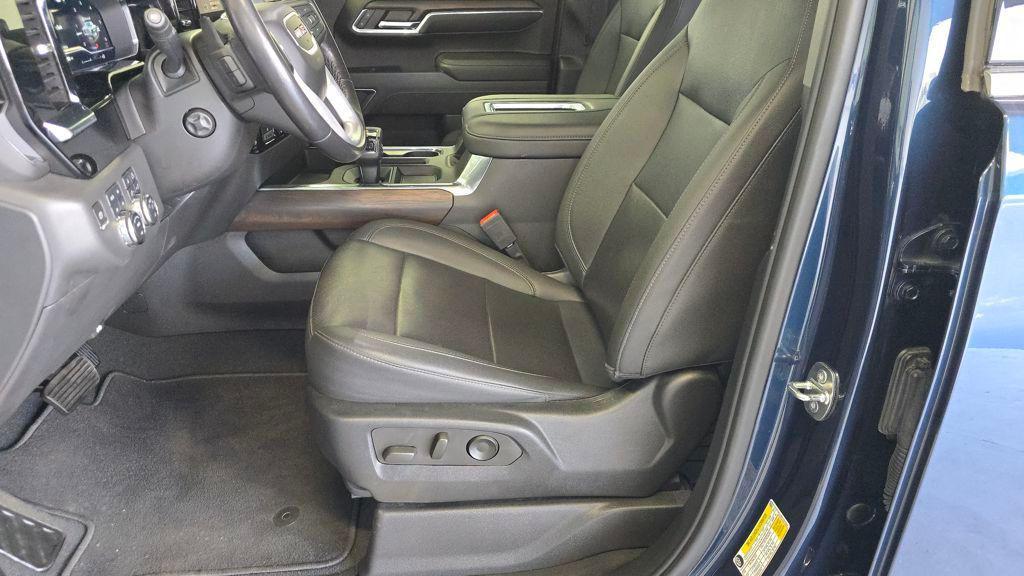 used 2022 GMC Sierra 1500 car, priced at $36,660