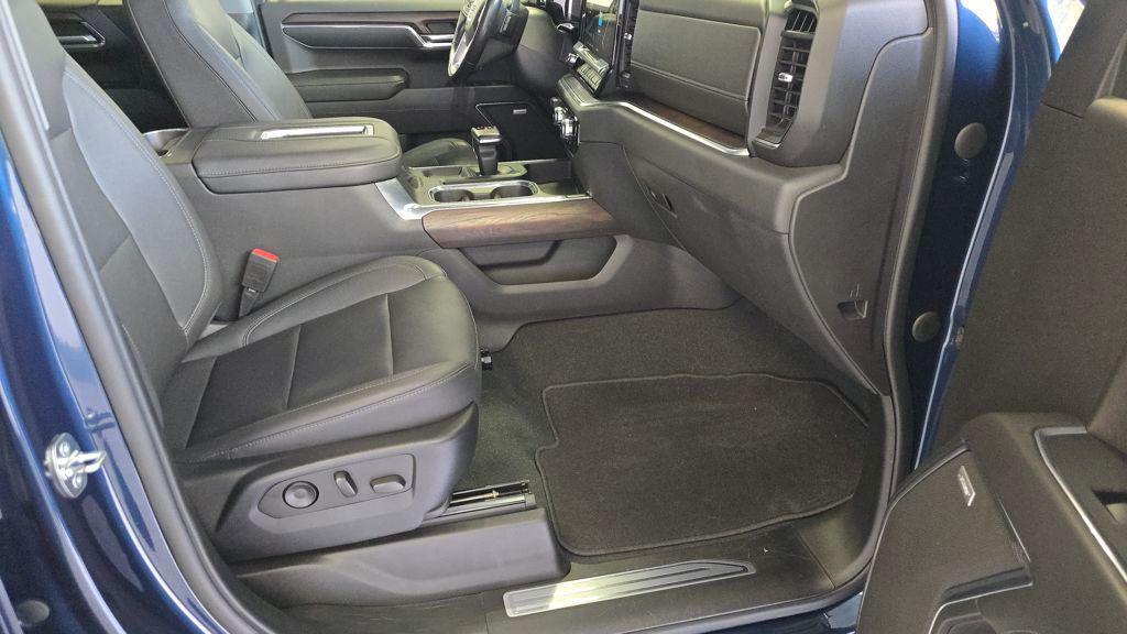 used 2022 GMC Sierra 1500 car, priced at $36,660