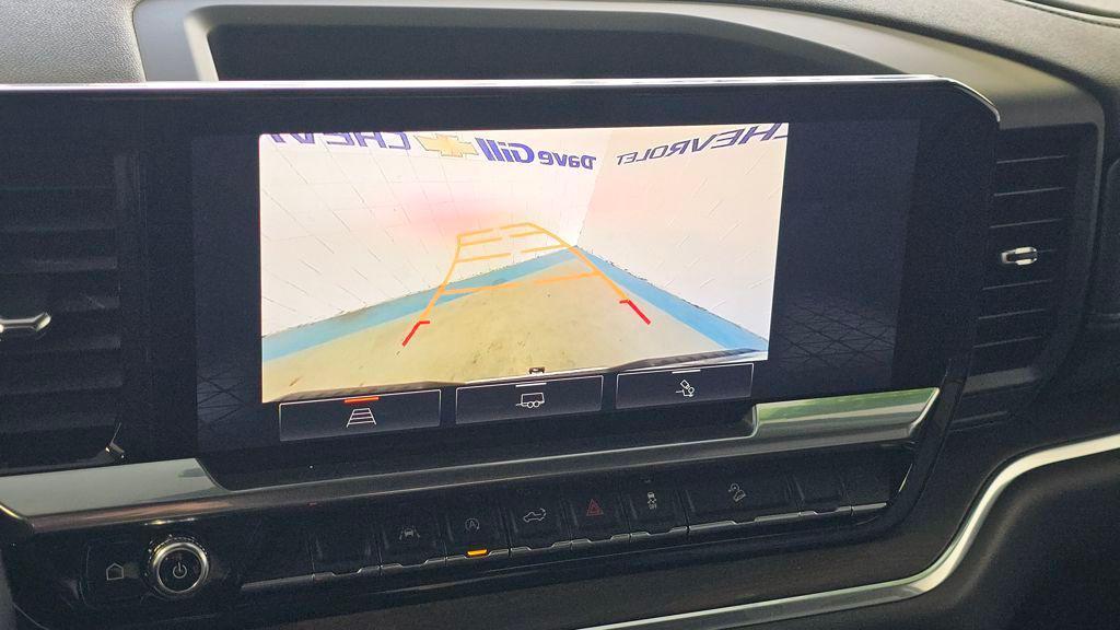 used 2022 GMC Sierra 1500 car, priced at $38,825