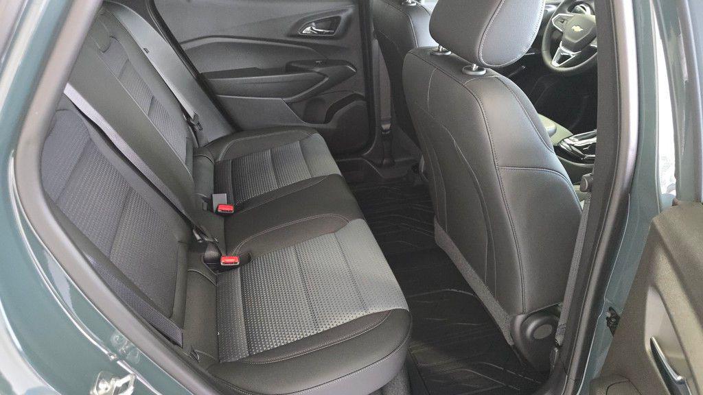 new 2025 Chevrolet Trax car, priced at $25,610