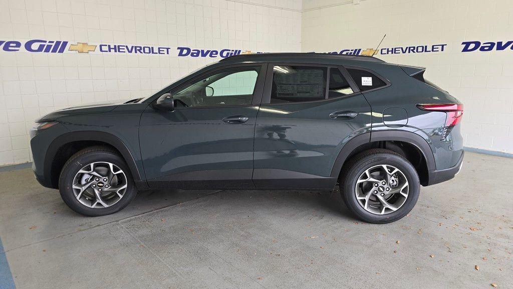 new 2025 Chevrolet Trax car, priced at $25,610