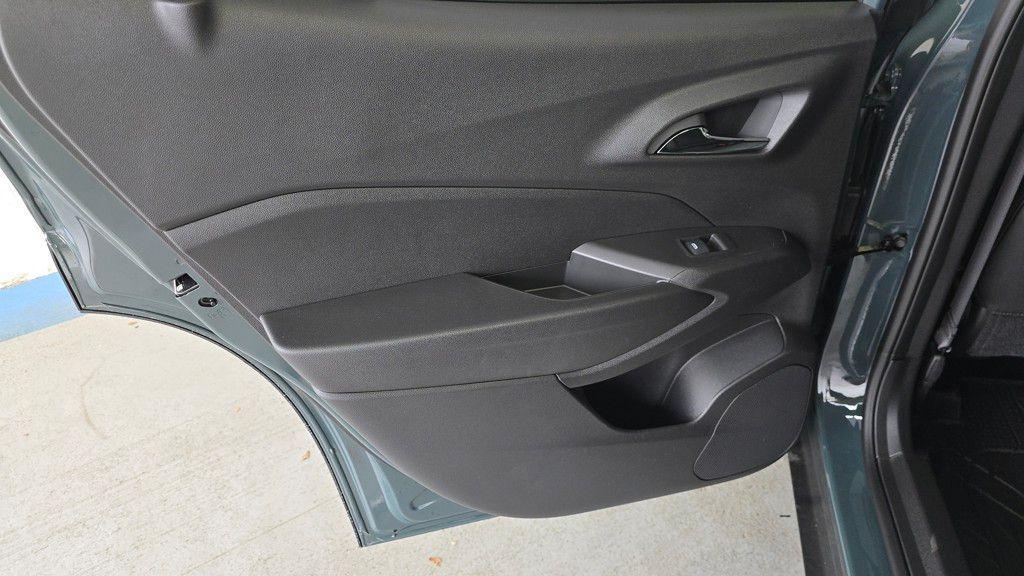 new 2025 Chevrolet Trax car, priced at $25,610