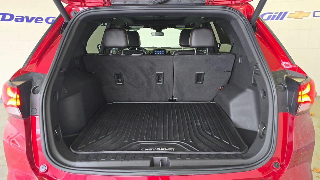 used 2023 Chevrolet Equinox car, priced at $24,725