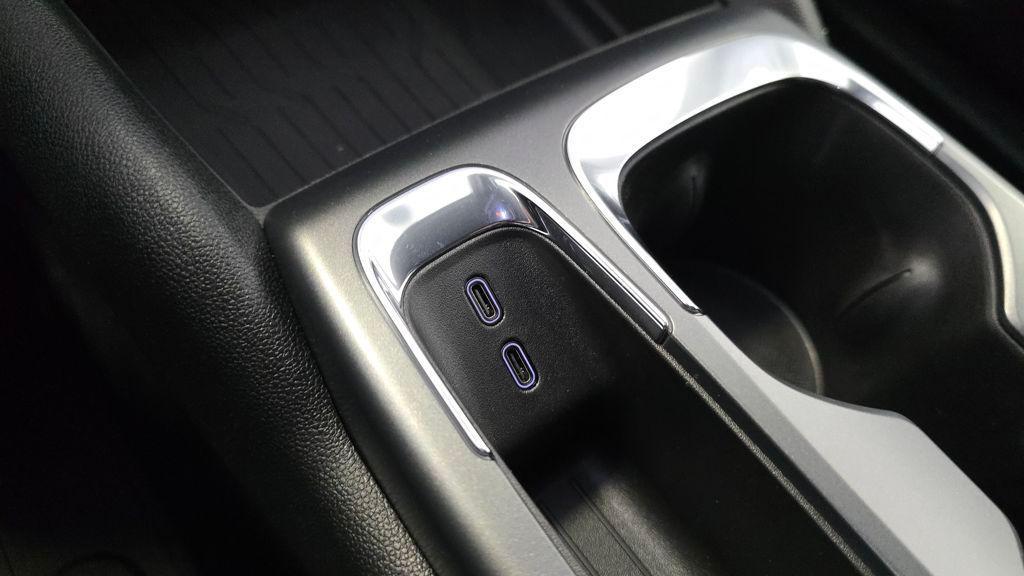 new 2026 Chevrolet Equinox EV car, priced at $33,159