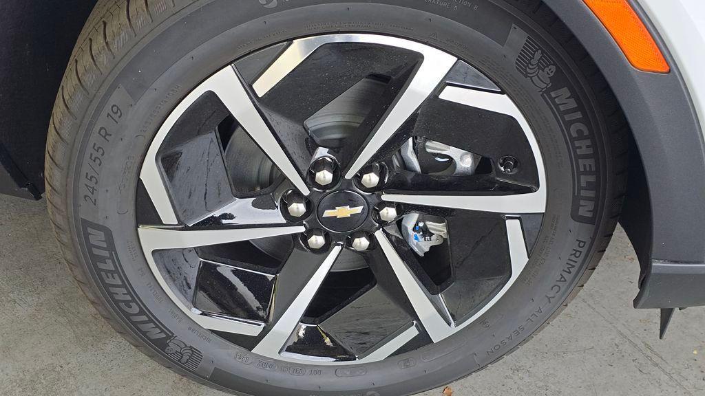 new 2026 Chevrolet Equinox EV car, priced at $33,159