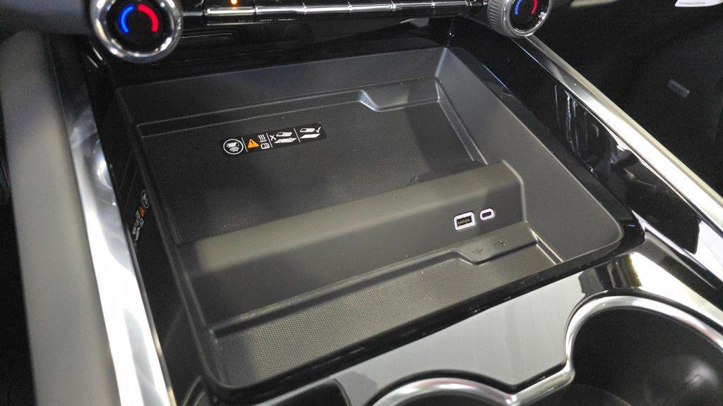 new 2025 Chevrolet Suburban car, priced at $81,480