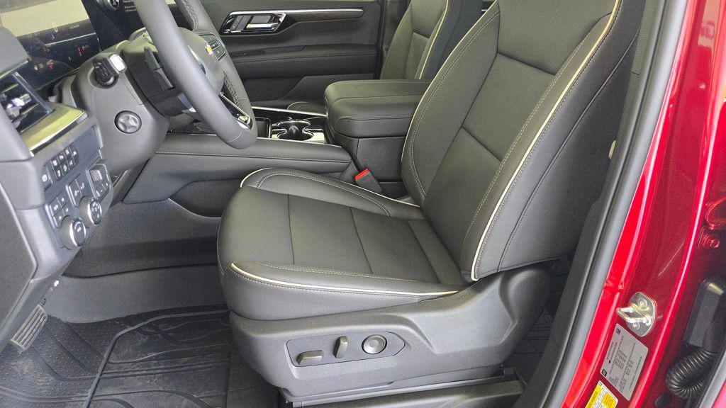 new 2025 Chevrolet Suburban car, priced at $81,480