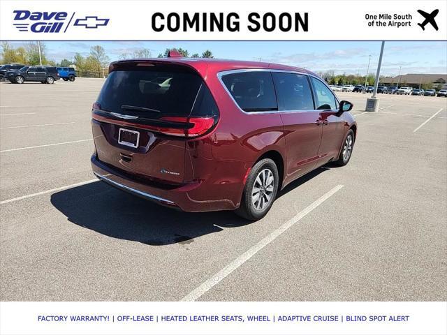 used 2022 Chrysler Pacifica Hybrid car, priced at $30,989