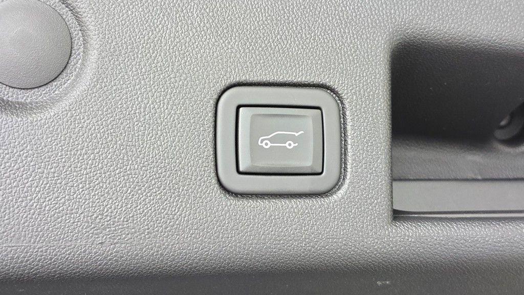 used 2024 Chevrolet Equinox car, priced at $23,695